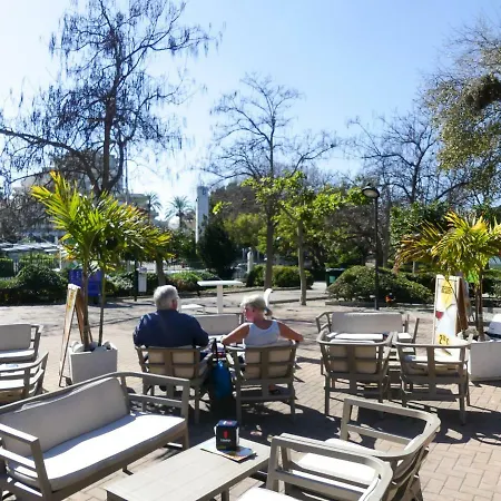 Апартаменти Vacacional A 1 Minuto De La Playa - Carihuela Торремолінос